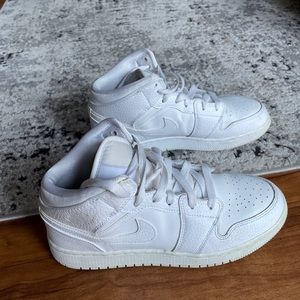 Jordan Kids' Air Jordan 1 Mid Triple White